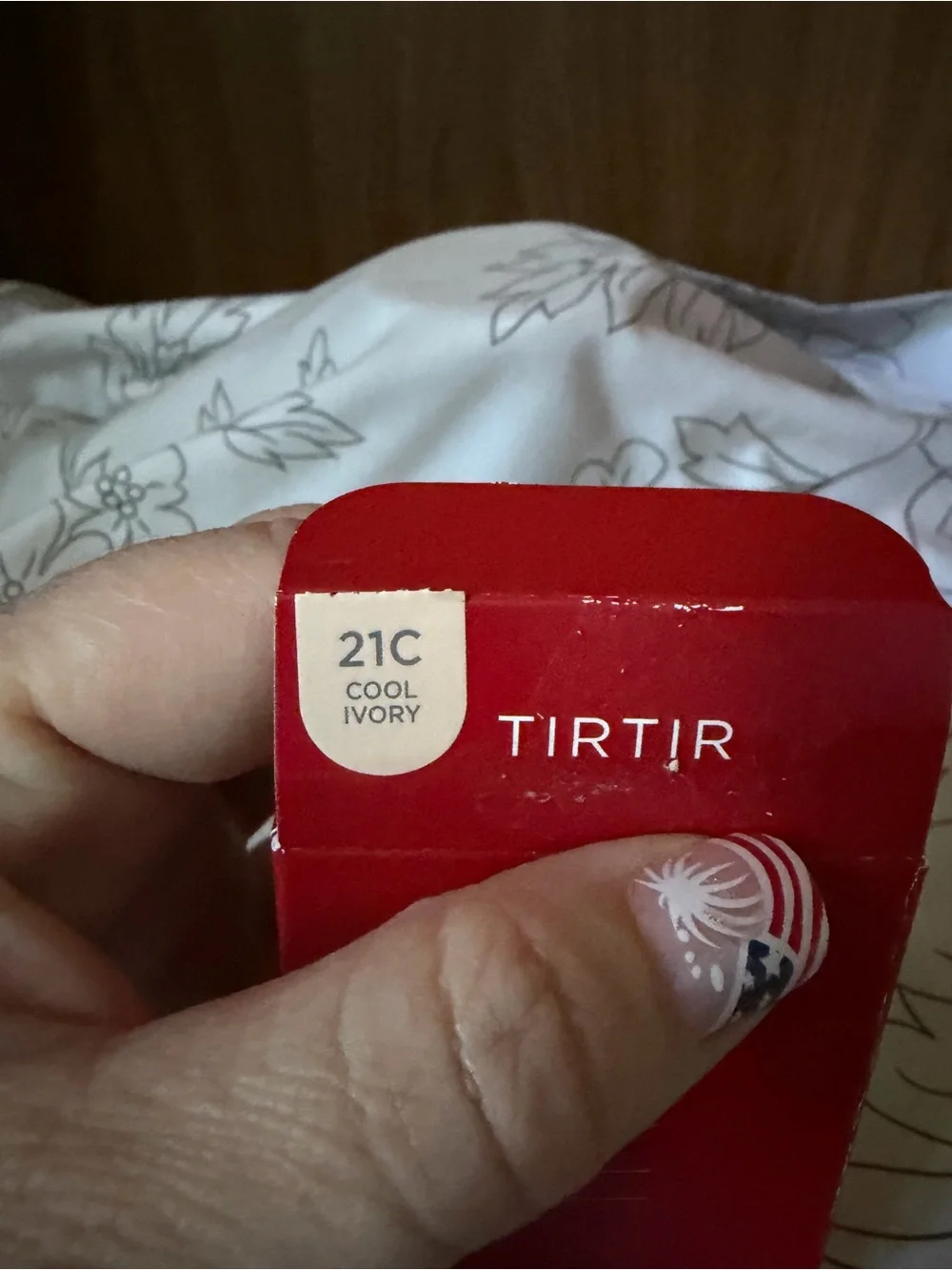 Mask Fit Red Cushion Foundation 21C Cool Ivory mini